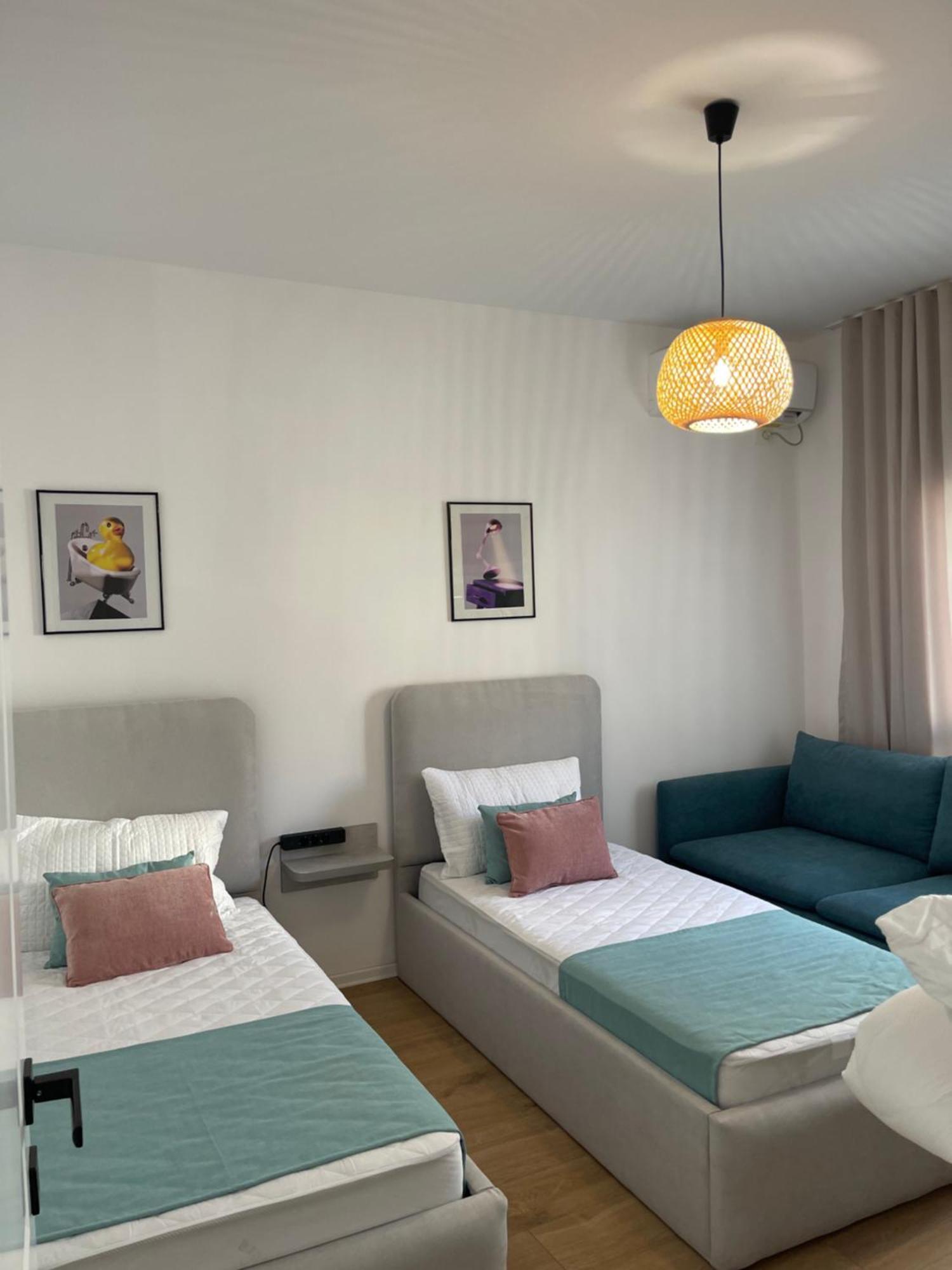 Sunny City Center Apartment Lezhë Exterior foto